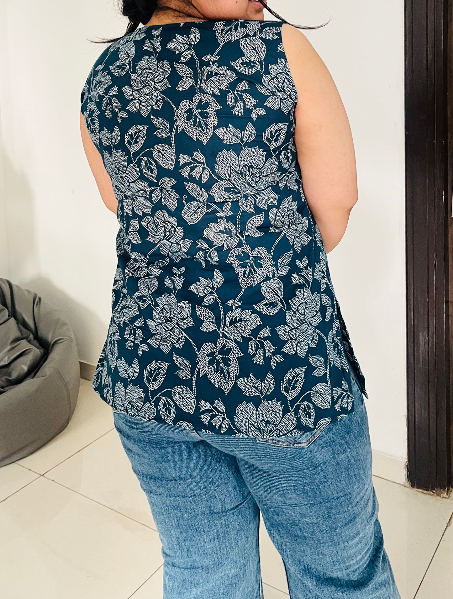 Midnight Bloom Sleeveless Kurti
